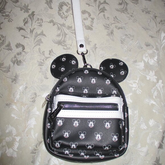 Disney Parks Loungefly Mickey Mouse Face Wristlet - Picture 1 of 4